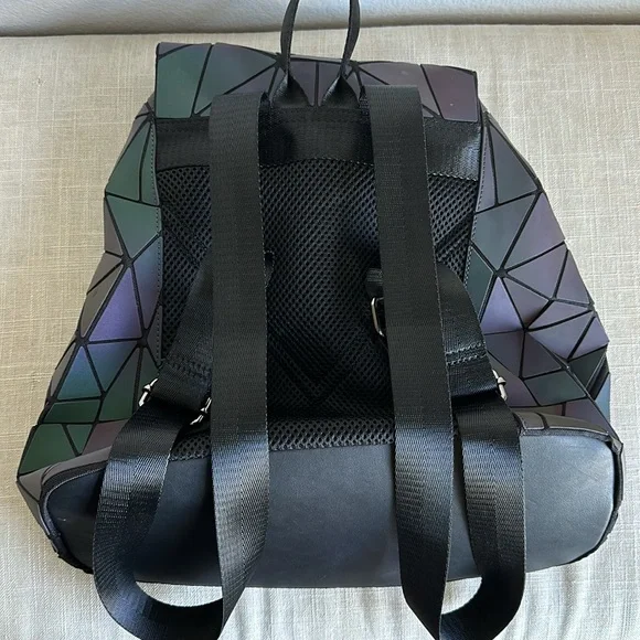 Lovevook irridicent Book Bag - Picture 2 of 3